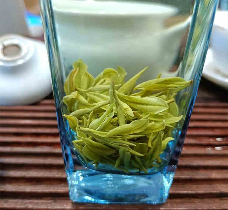 安吉白茶隔夜茶水还是清澈，安吉白茶隔夜茶可以喝吗